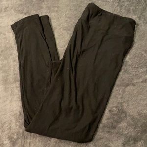 Lularoe Black Tall and Curt Leggings